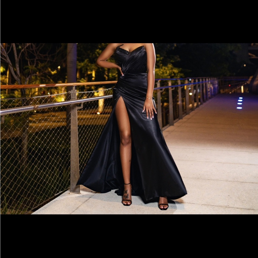 Elegant Black Evening Gown